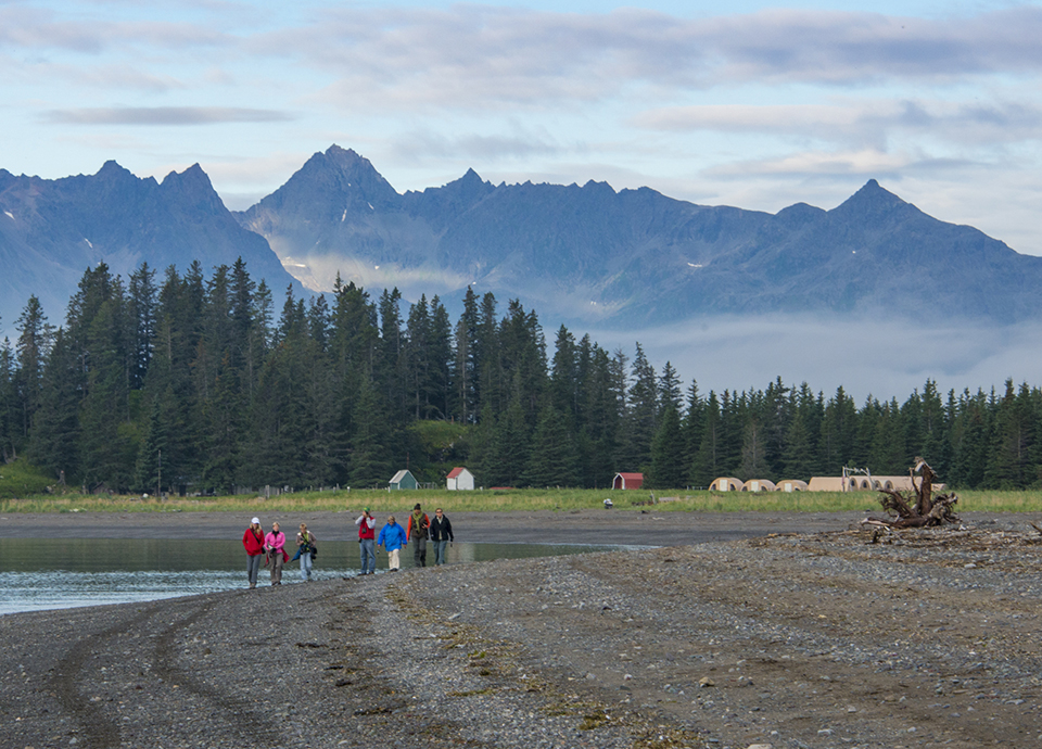 Lake Clark Bear Viewing Accommodations | Alaska Bear Camp